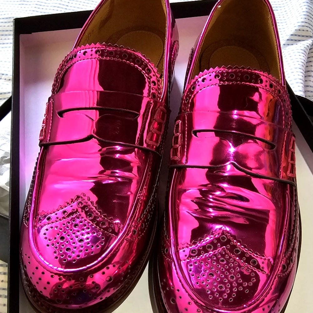 Office of Angela Scott  Ms. Charlotte Loafer pink  matellic size 39½